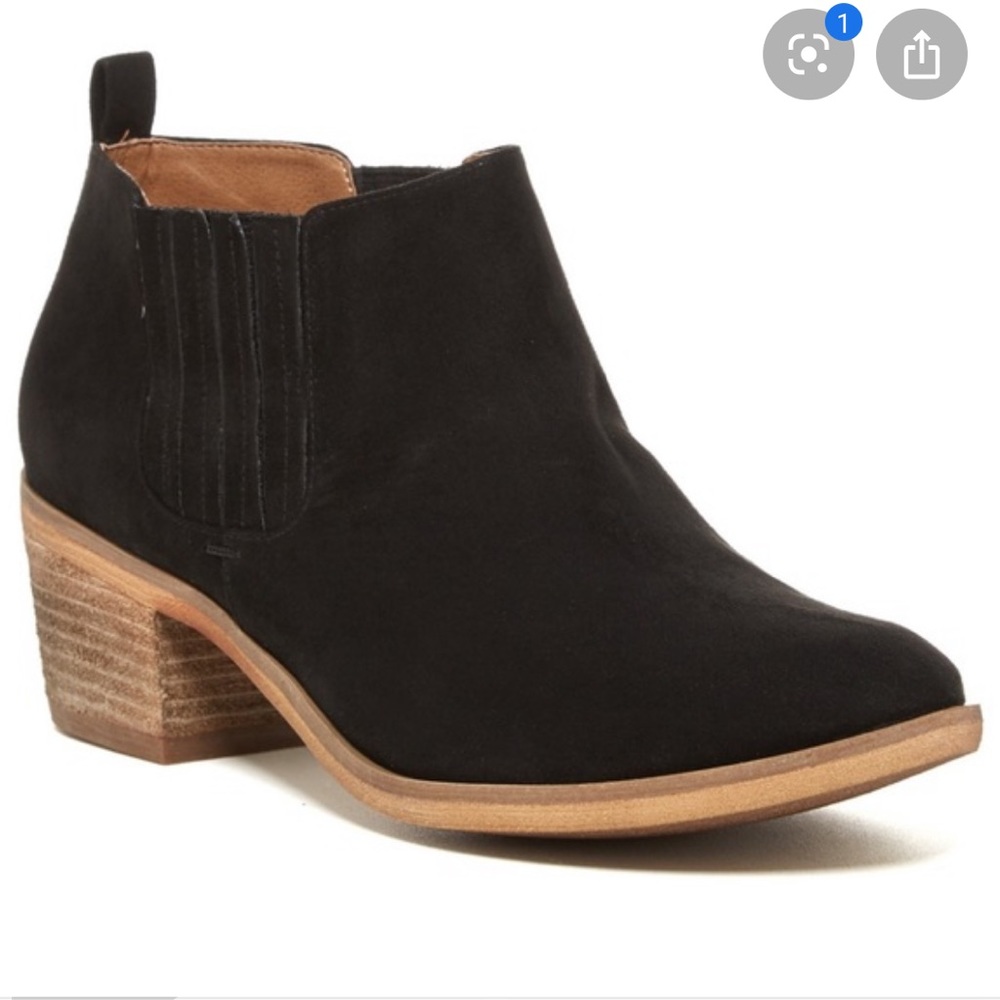 Melrose and Market Josie Fab Bootie - black suede